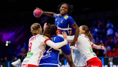 El Mundial femenino decide hoy a sus dos finalistas